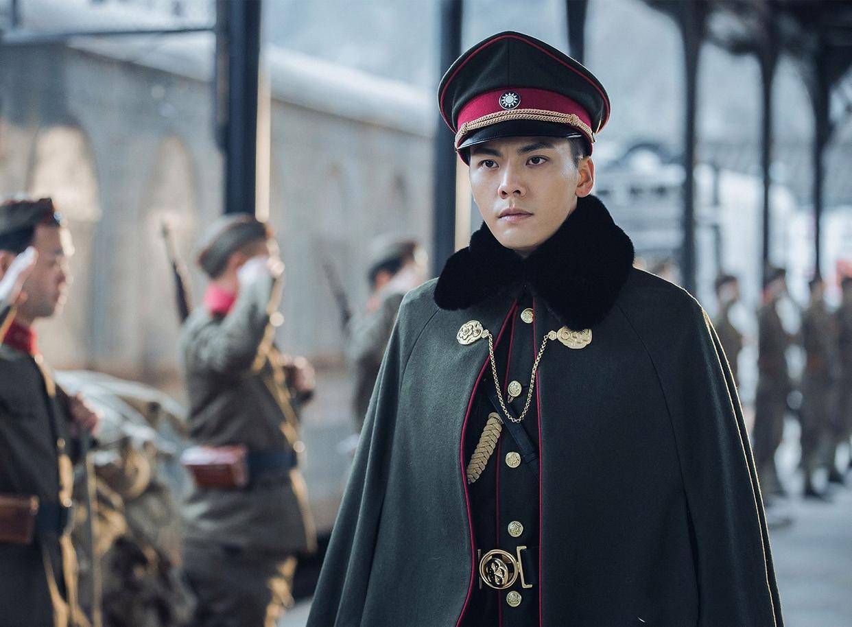 九门炸裂官宣陈伟霆军装重现引发全网,曾舜晞演爷爷惊呆稻米