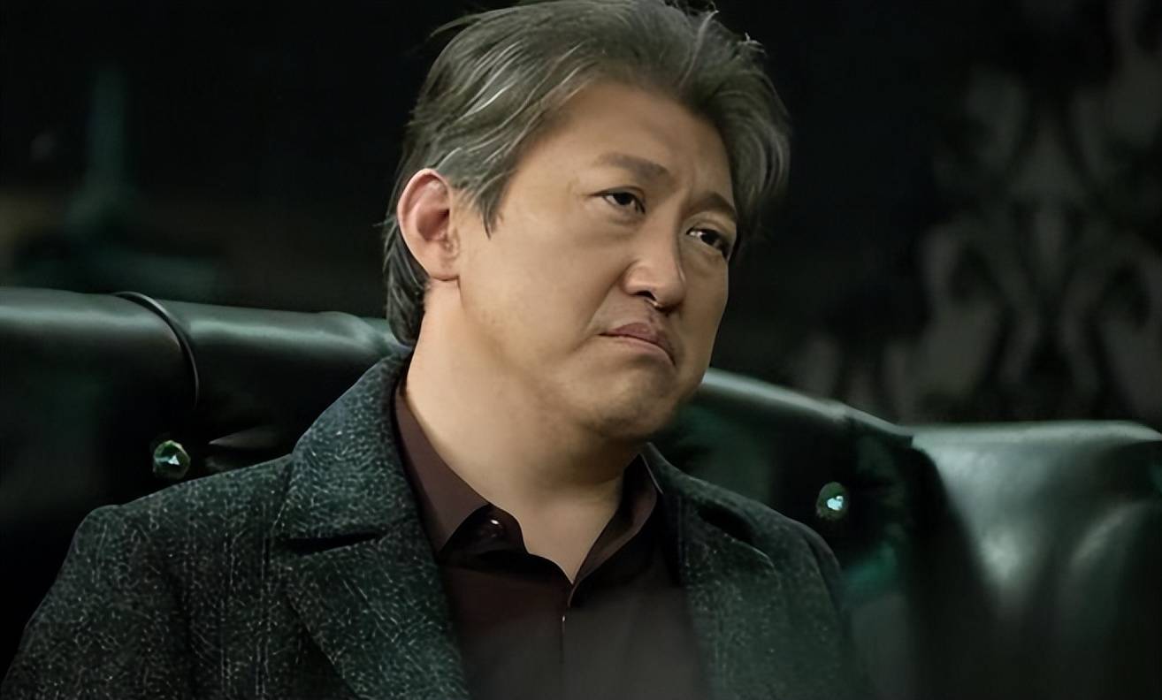 "反派专业户"赵龙豪在张译手底下打工,如今身材发福满脸皱纹