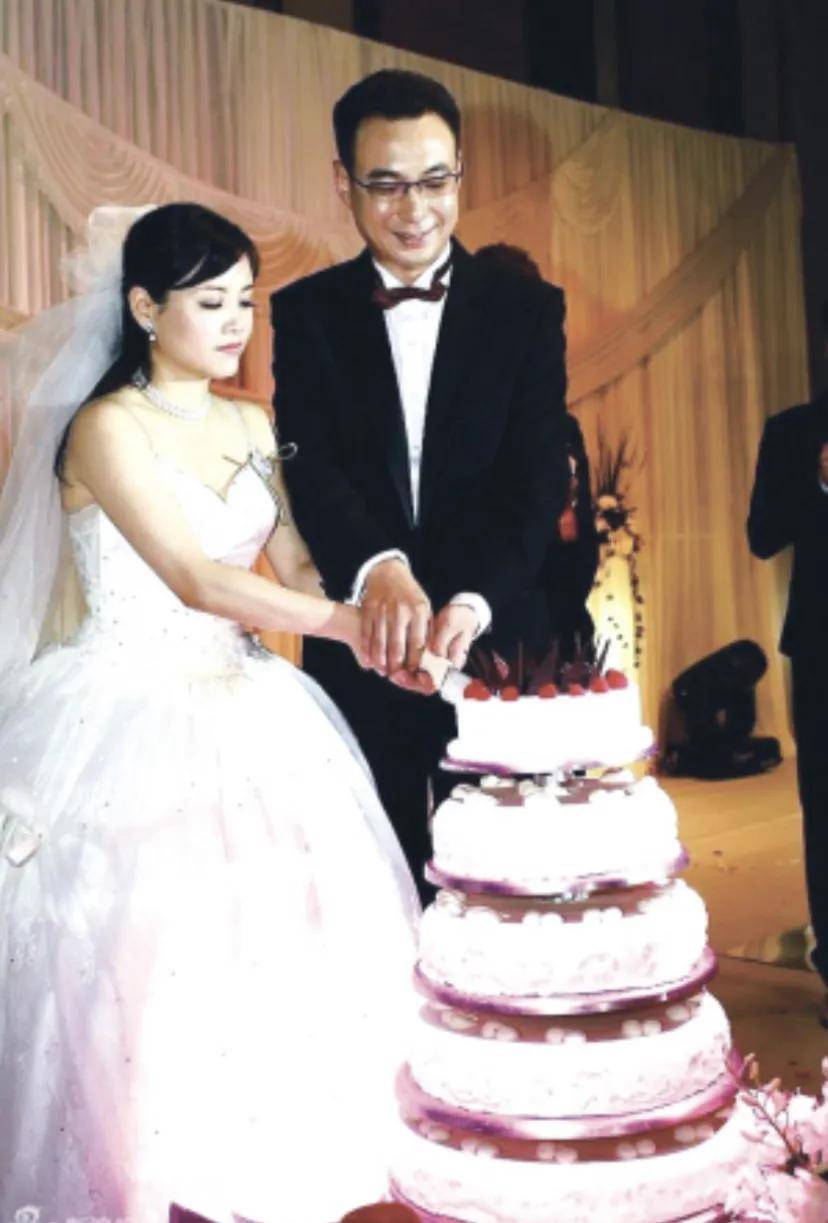 《铁齿铜牙纪晓岚》原唱戴娆现身山西,身材发福变胖,有点认不出