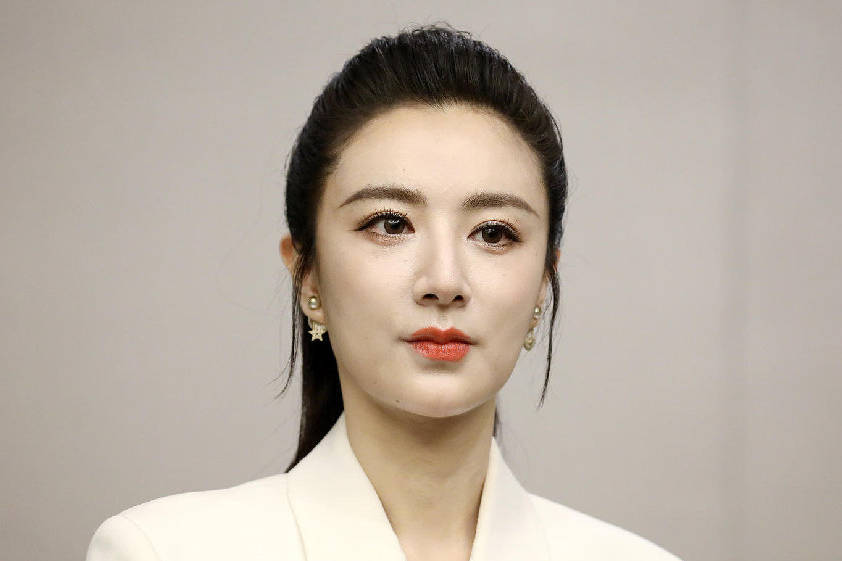 被封3年又怎样？薇娅带着小程序杀疯了，首场就卖爆售罄