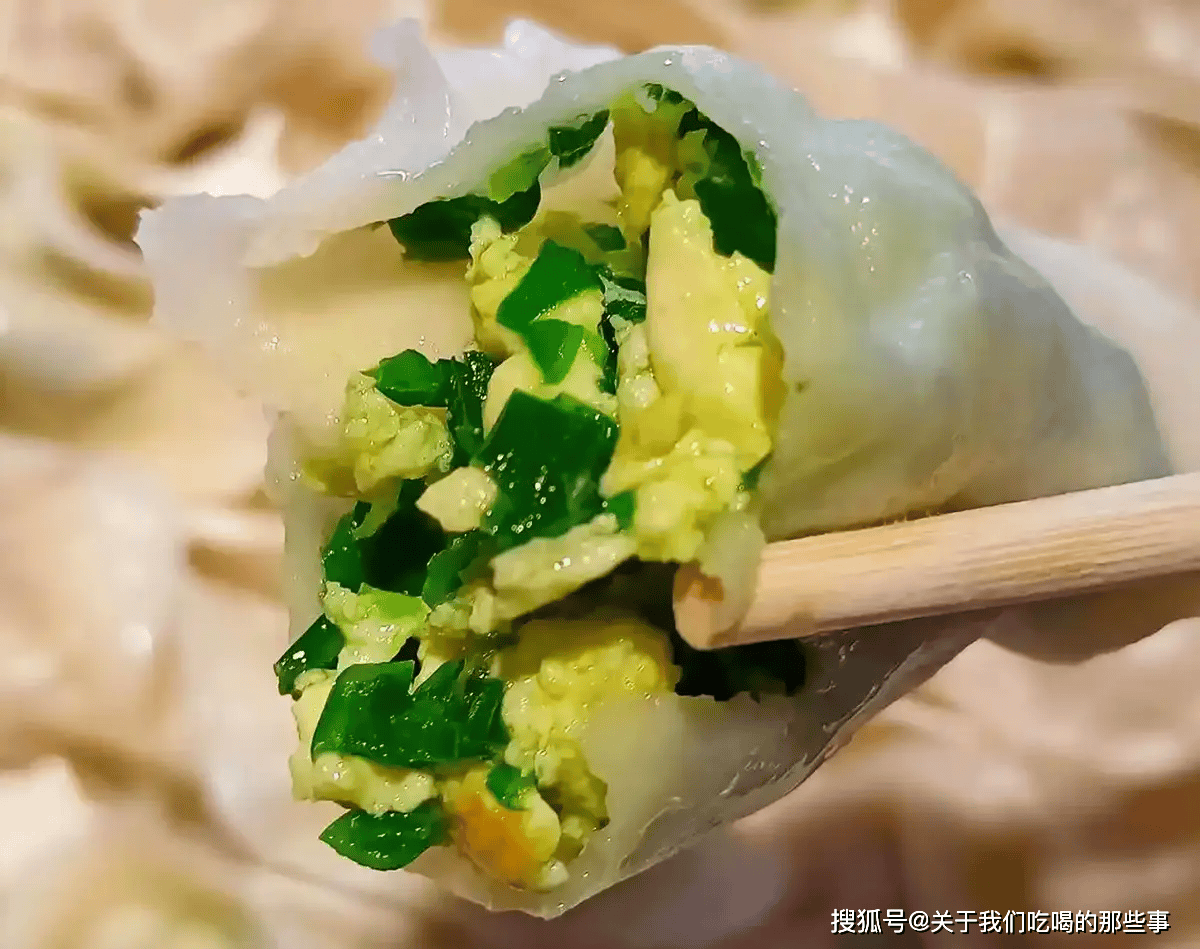 做韭菜和鸡蛋填充，请记住不要随机添加调味料，教您使韭菜变得新鲜和柔软的