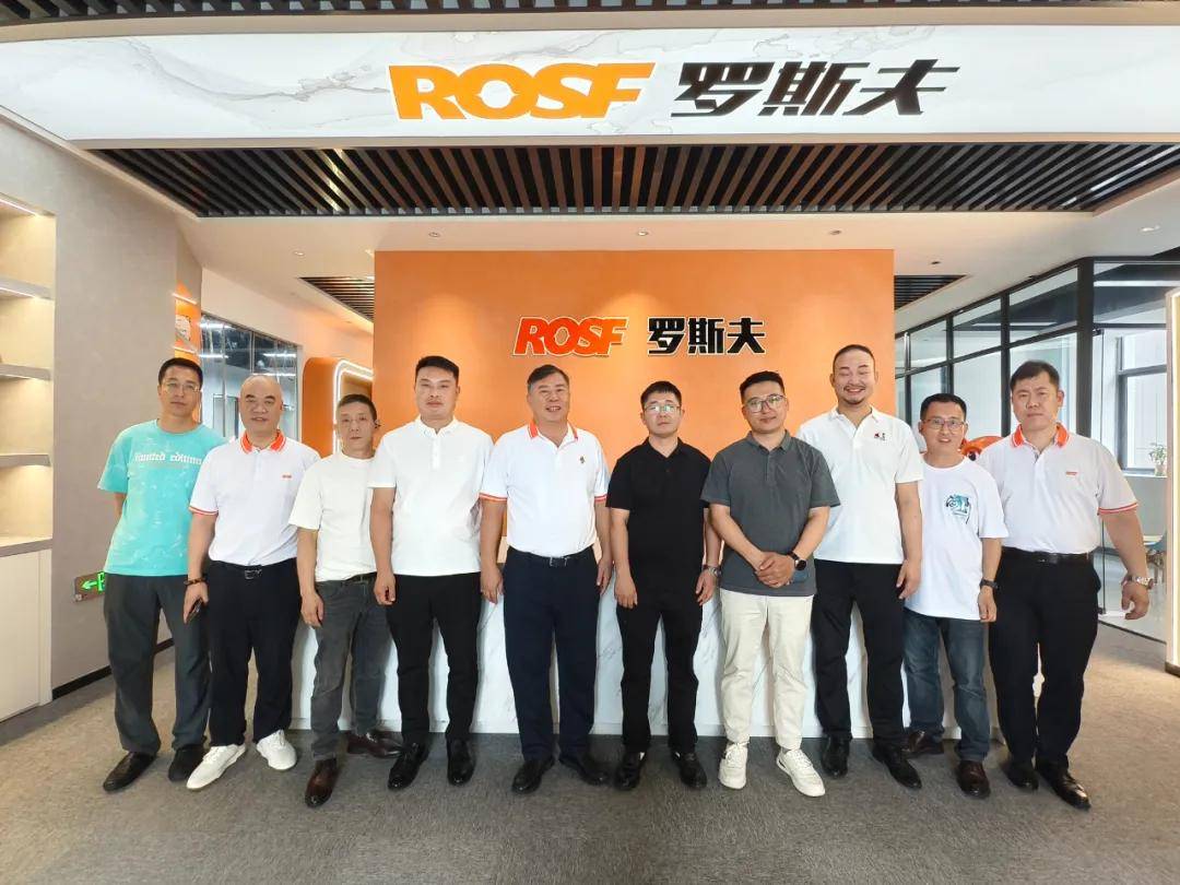 石涂装丨柃溪谷到访罗斯夫，欲搭乘“新质赋能”快车开启营销新篇 