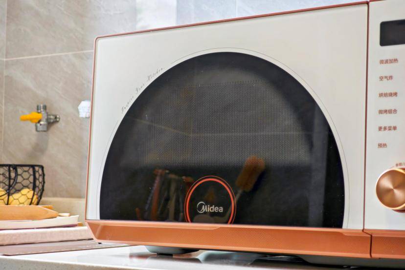 懒人美食多面手!美的小滋味微烤炸一体机轻松开启“新食代”!