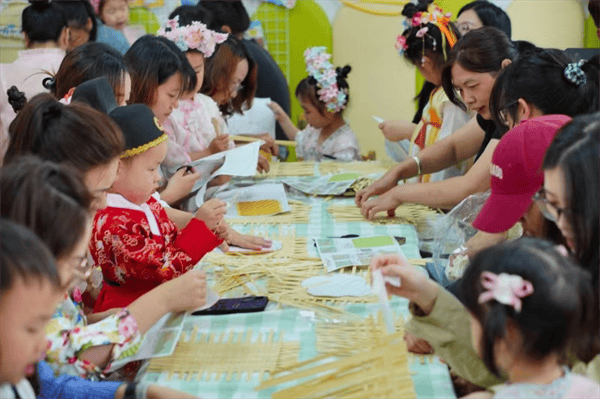 浙江仙居：一起“趣”活动 亲子乐悠悠(图1)