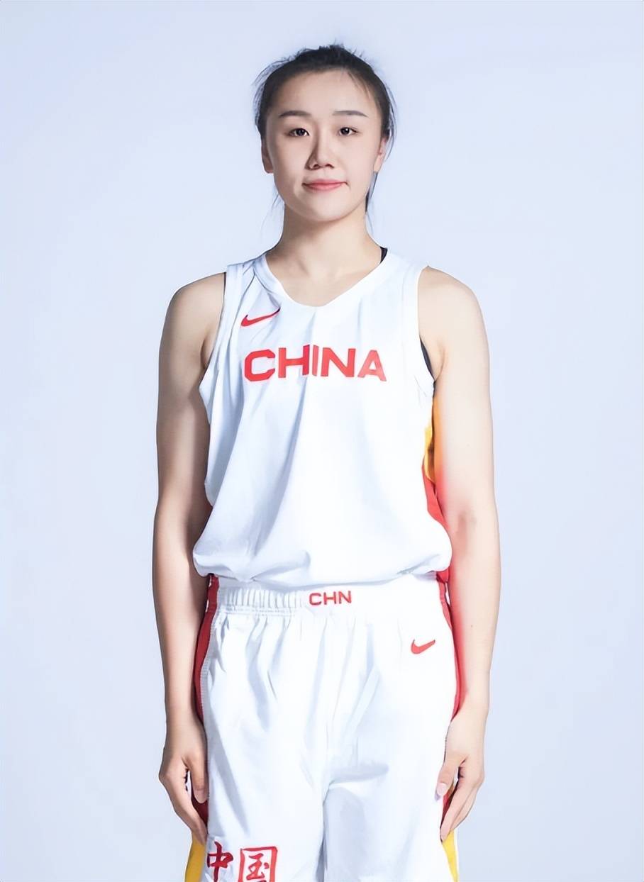 中国女篮新星贾赛琪：亚洲杯热身赛的隐藏王牌