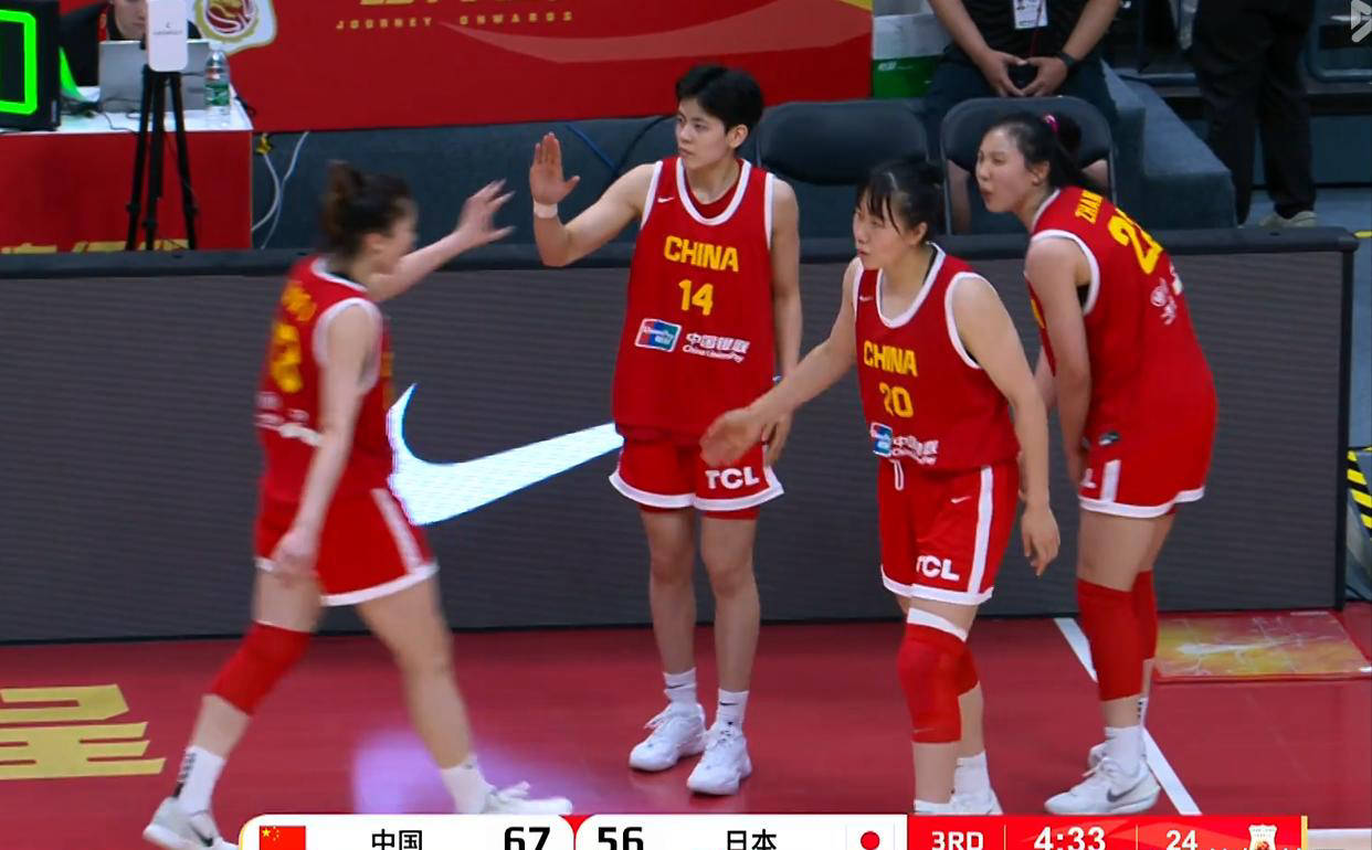 中国女篮大胜日本：双塔组合强势领航，杨舒予高效得分