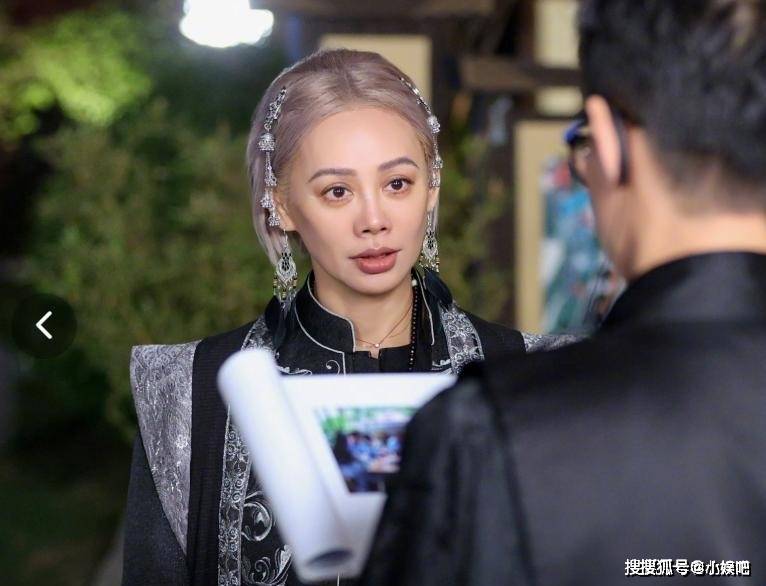 汪峰宁静综艺牵手热搜_汪峰牵手宁静 森林北评论区沦陷_汪峰宁静分手疑云