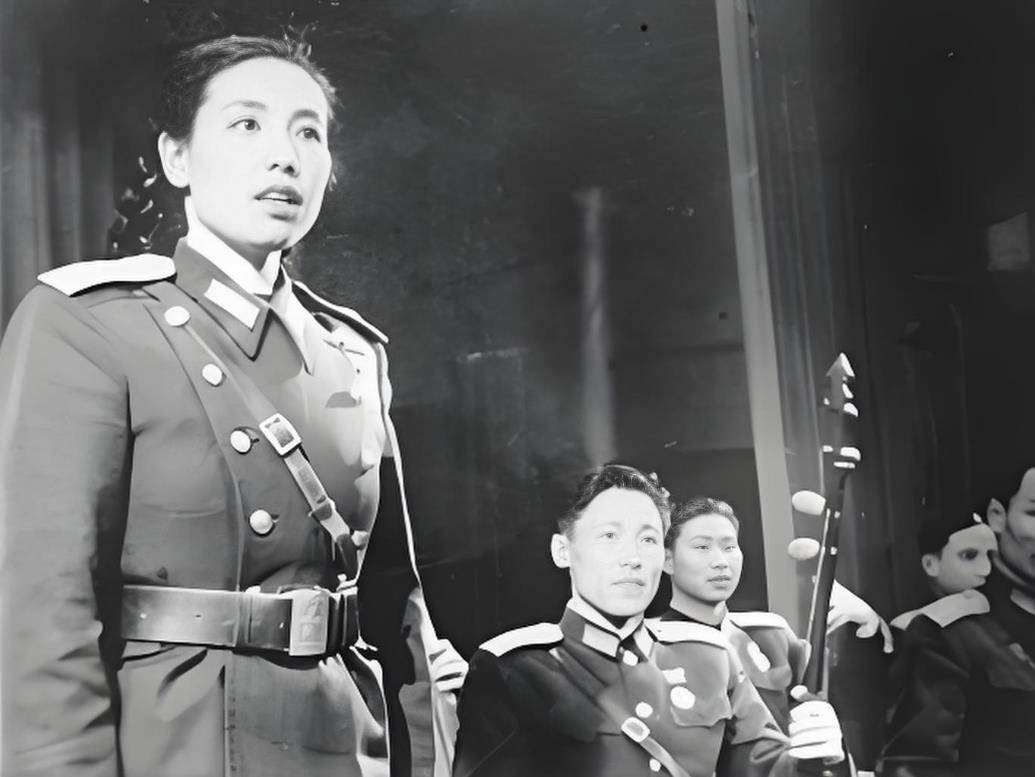原创传奇演员张映哲战火铸就的歌者一曲英雄赞歌铭刻时代脊梁