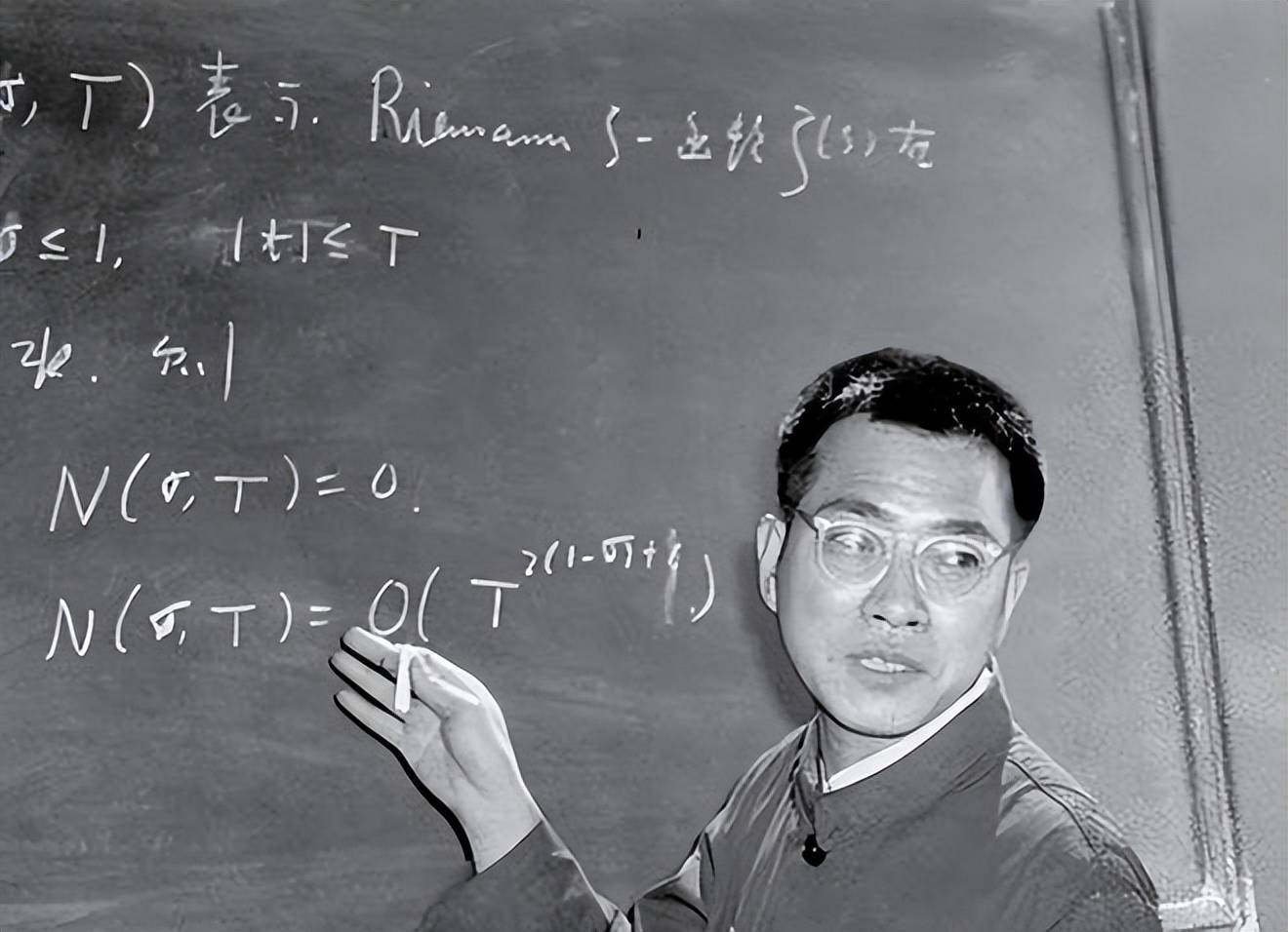 天才数学家陈景润,47岁娶29岁女军医,唯一儿子如今过得怎样?