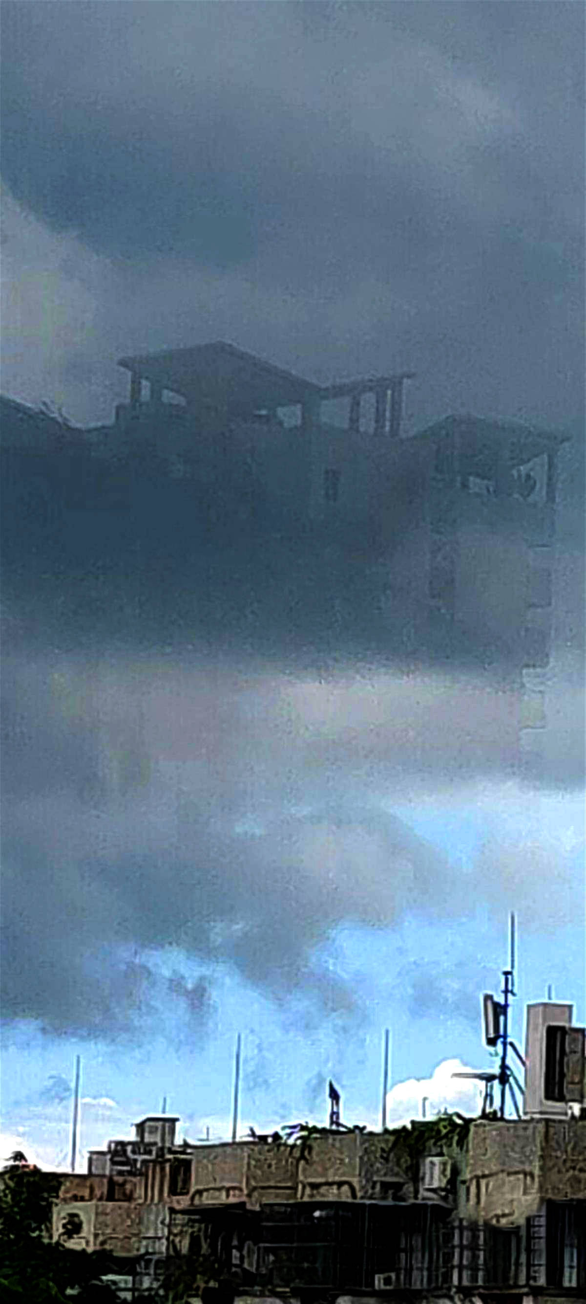 海南出现海市蜃楼,为何是古代建筑?真能在现实世界找到原型吗?