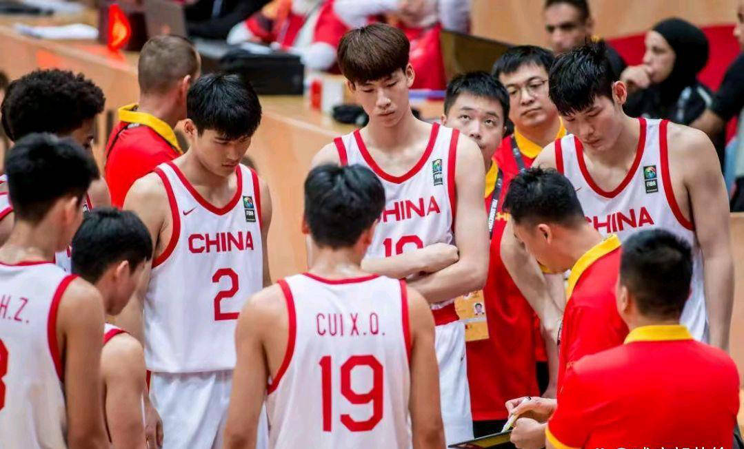 中国男篮U19世界杯精彩对决预告：张博源迎战奥拉朱旺
