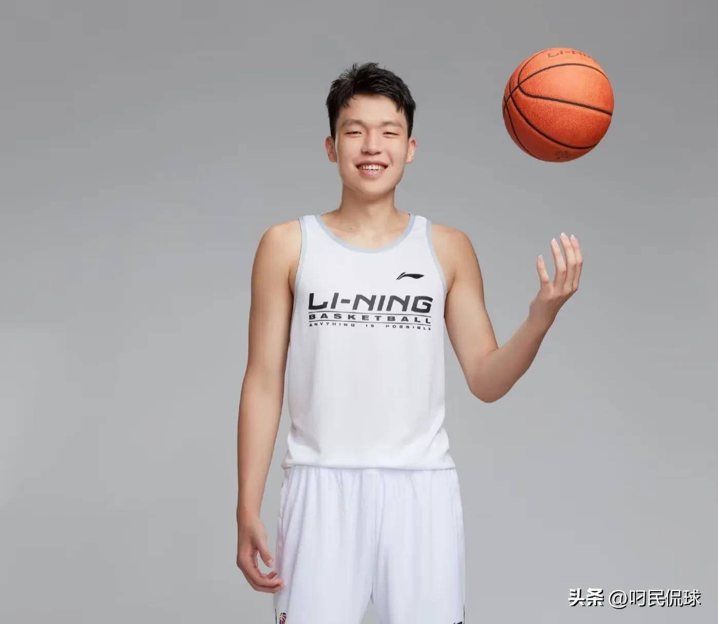 杨瀚森在开拓者困局：被低估的东方潜力与残酷的NBA生存法则