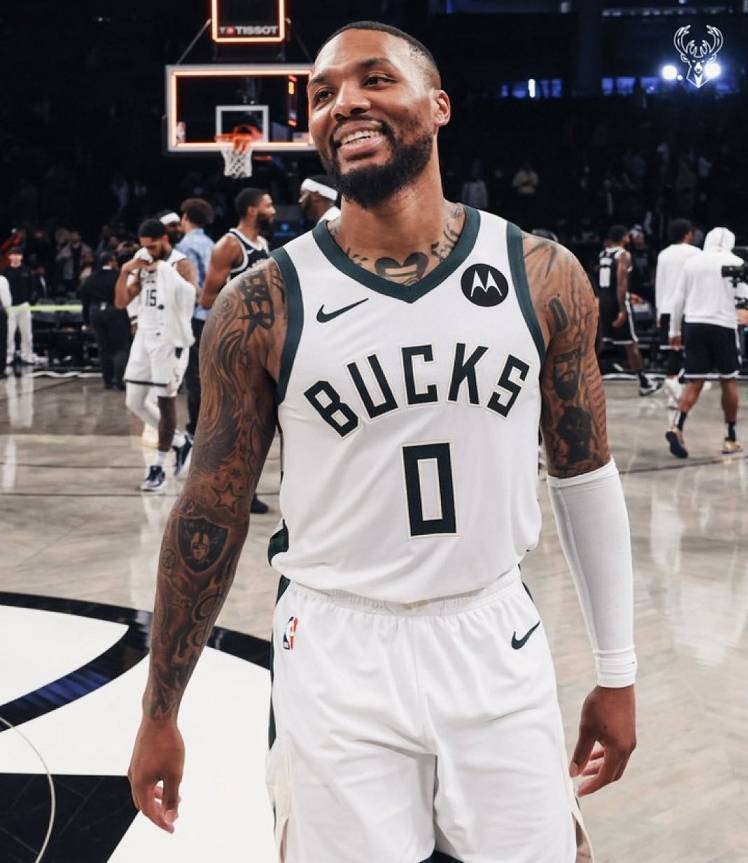 裁掉利拉德，雄鹿造NBA纪录，字母哥心生不满，利指导因祸得福！_1