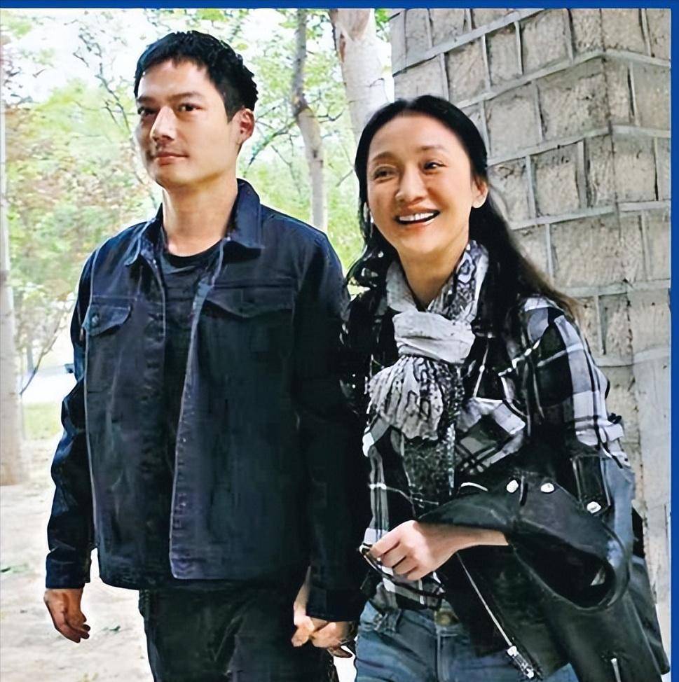 与周迅离婚5年独自回美国的前夫高圣远如今生活莫名心酸