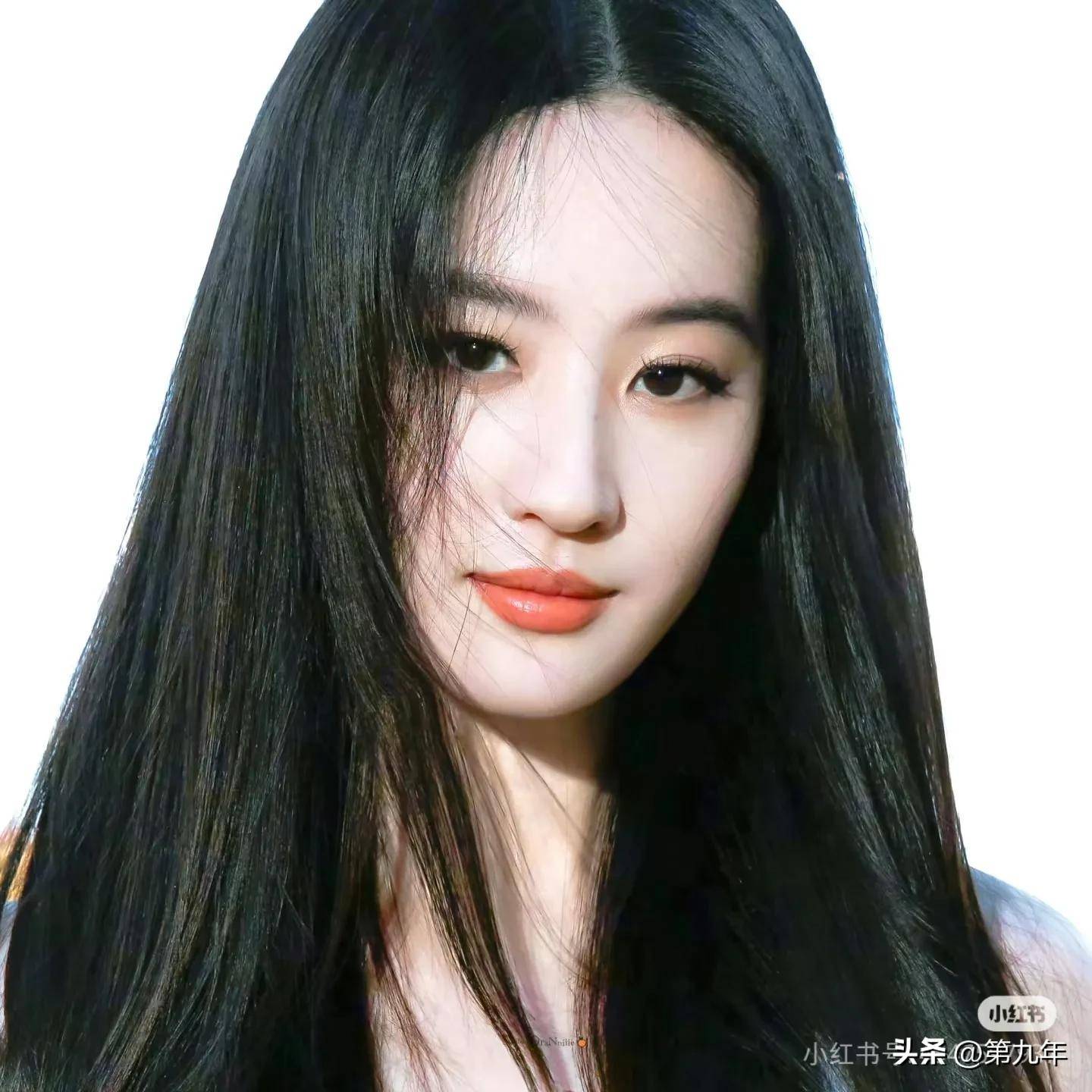 看完这许多美丽的女星,你觉得谁才是黑长直发的最佳代表呢?