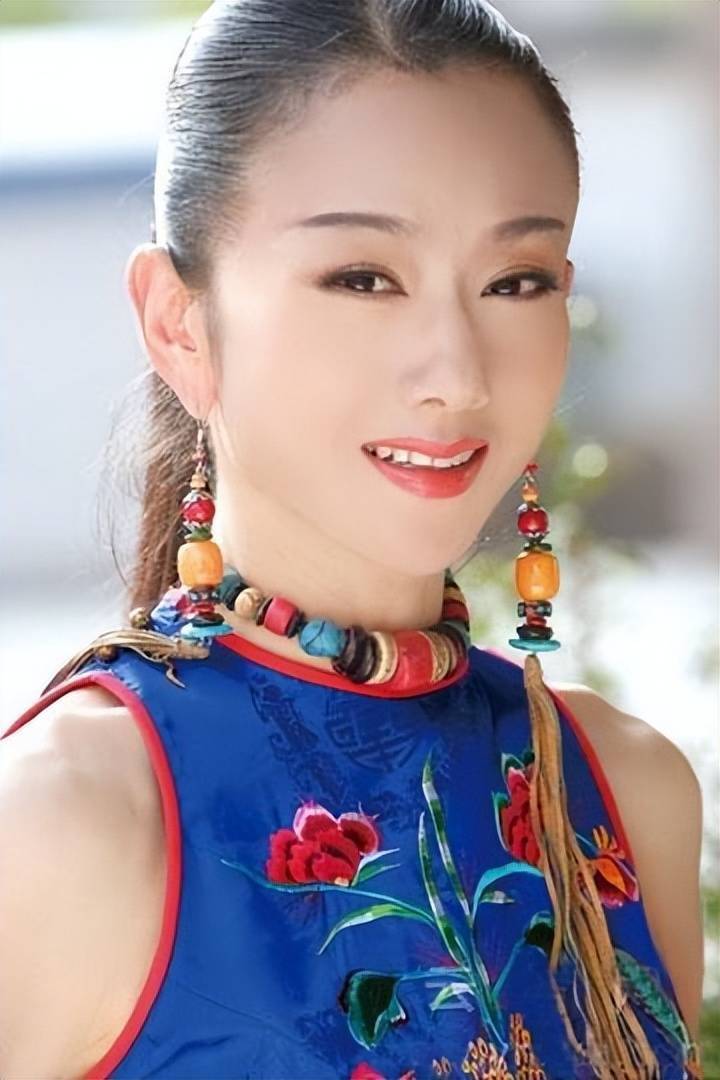 舞蹈家杨丽萍:孔雀舞代表人物,以原生态舞蹈享誉国际