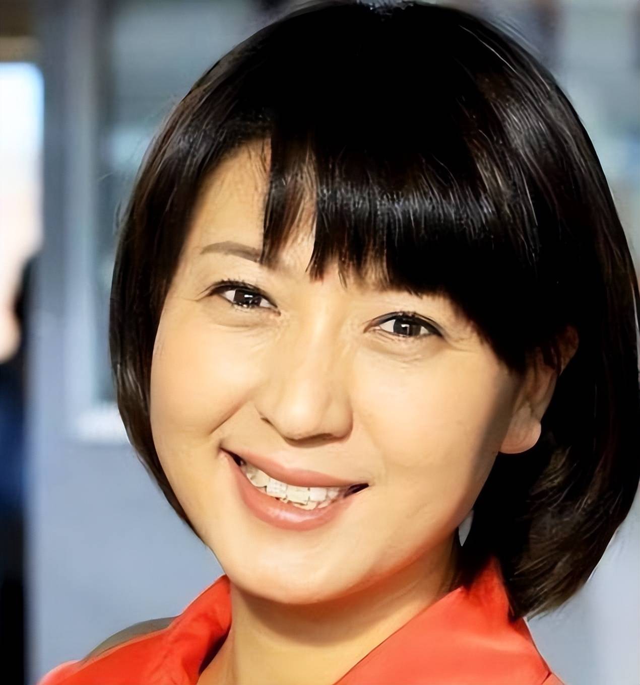 闫学晶:两段婚姻三个孩子,嫁的丈夫都是二婚,现在想要退休了!