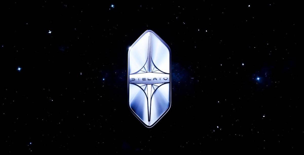 虽迟但到 上市一年之后享界S9有了Logo