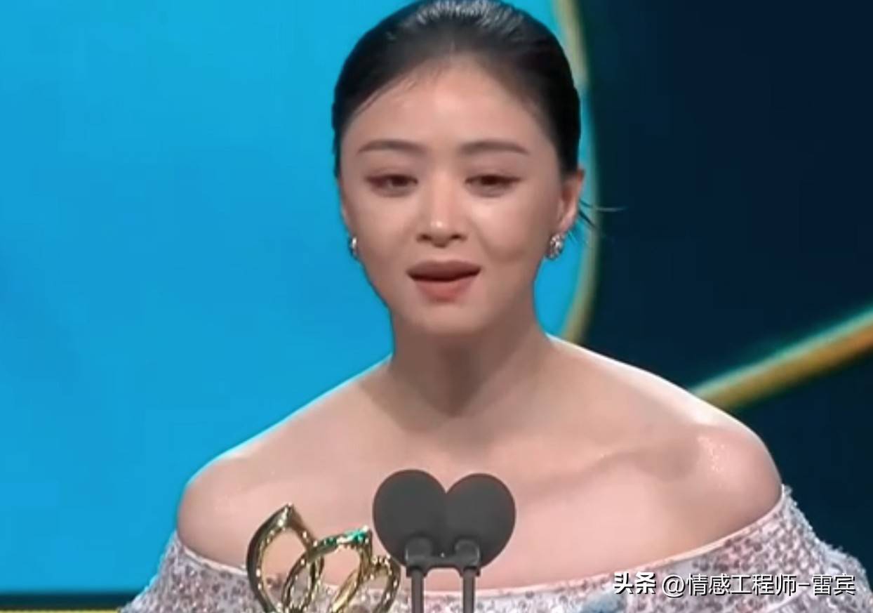 宋佳二封视后瞬间：女演员微表情曝出人情网，关晓彤杨紫惹人心疼_蒋欣_白玉兰_鹿晗