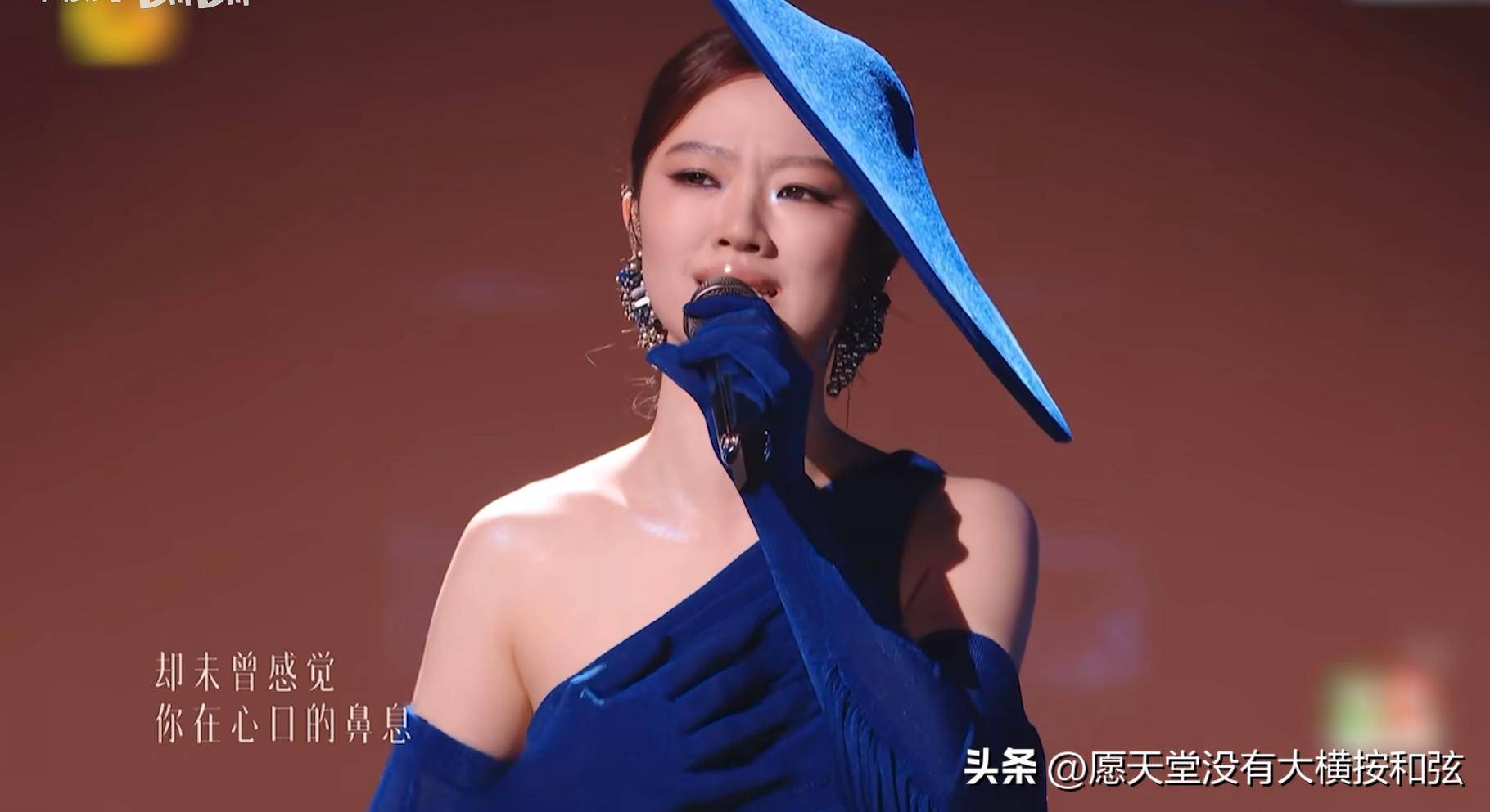 专业科普：为什么单依纯《思念是一种病》不好听？到底问题在哪？_搜狐网