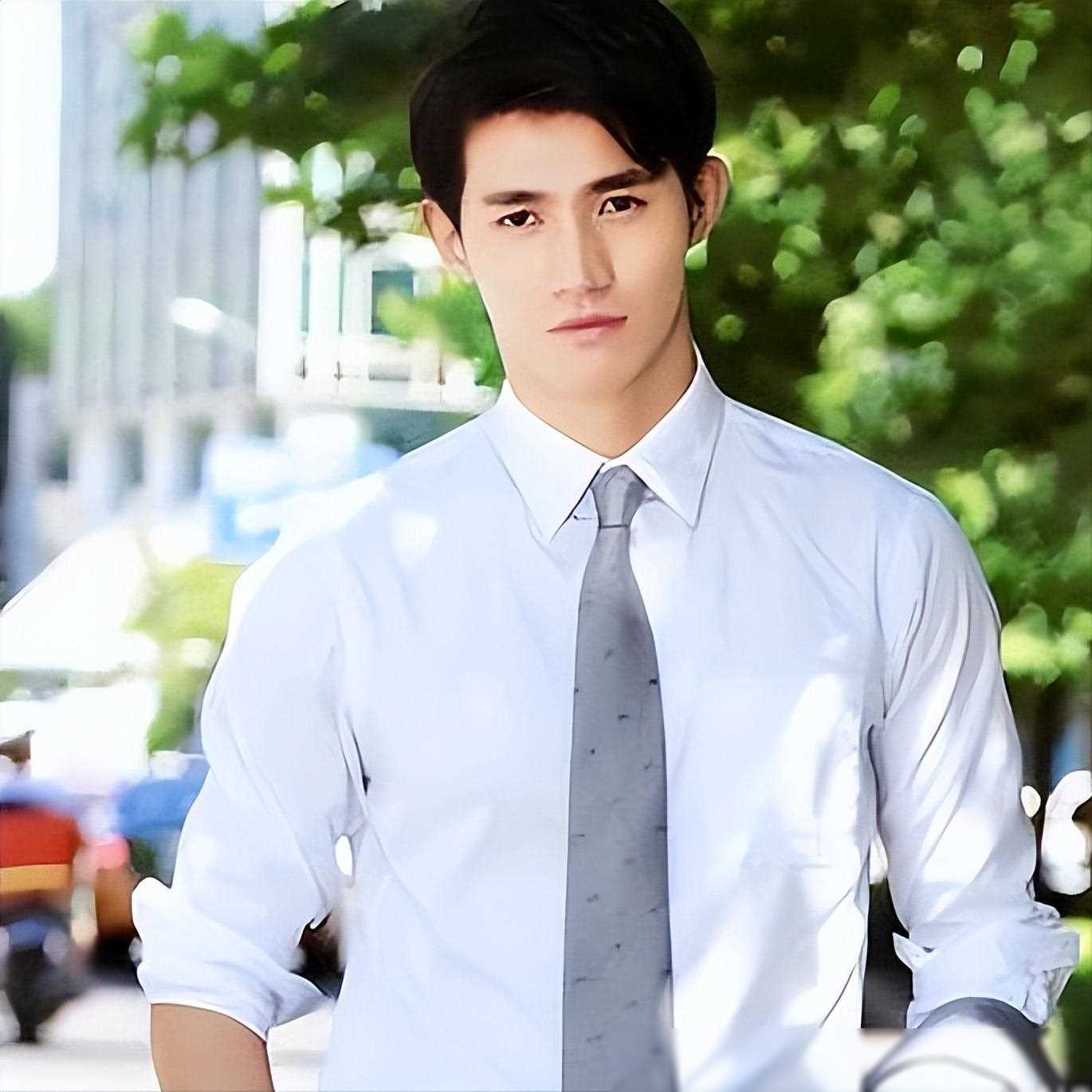 李子峰宣布离婚!儿子才1岁,曾经的金童玉女走到这一步