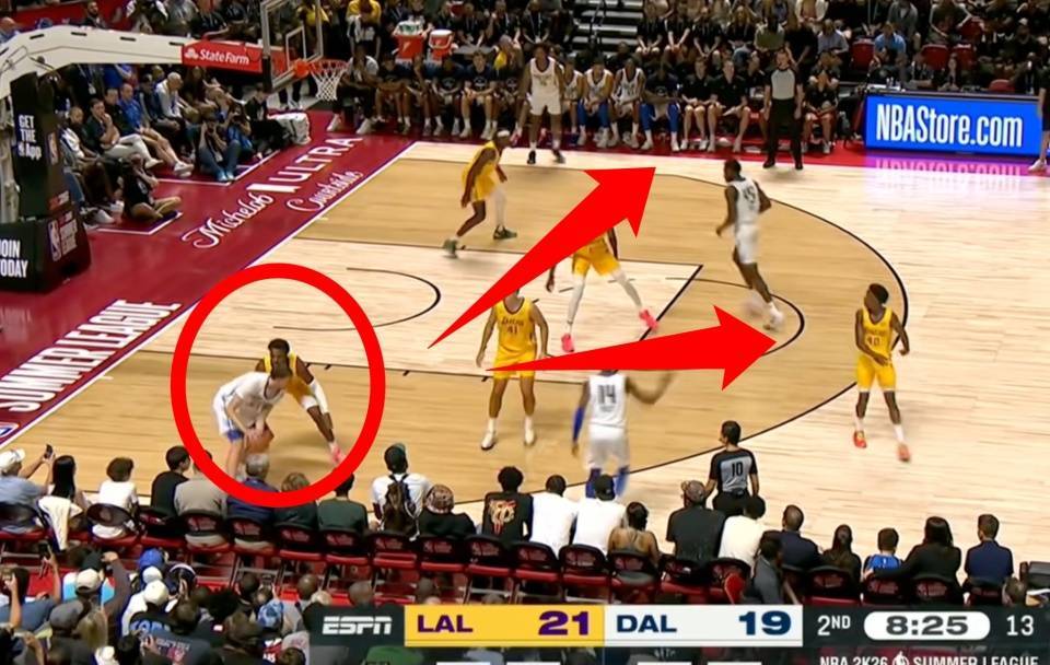 全部人都拉开，NBA状元要1v1布朗尼，这身体素质太强了！