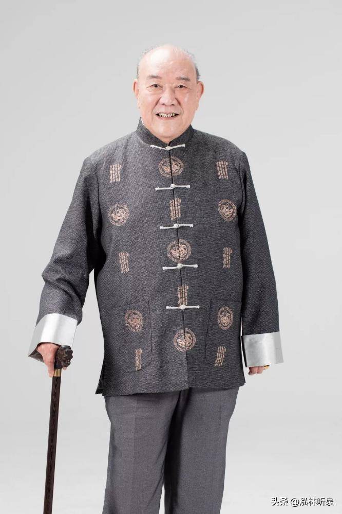 致敬70岁以上相声演员,回顾他们曾带来春天,向传奇致敬