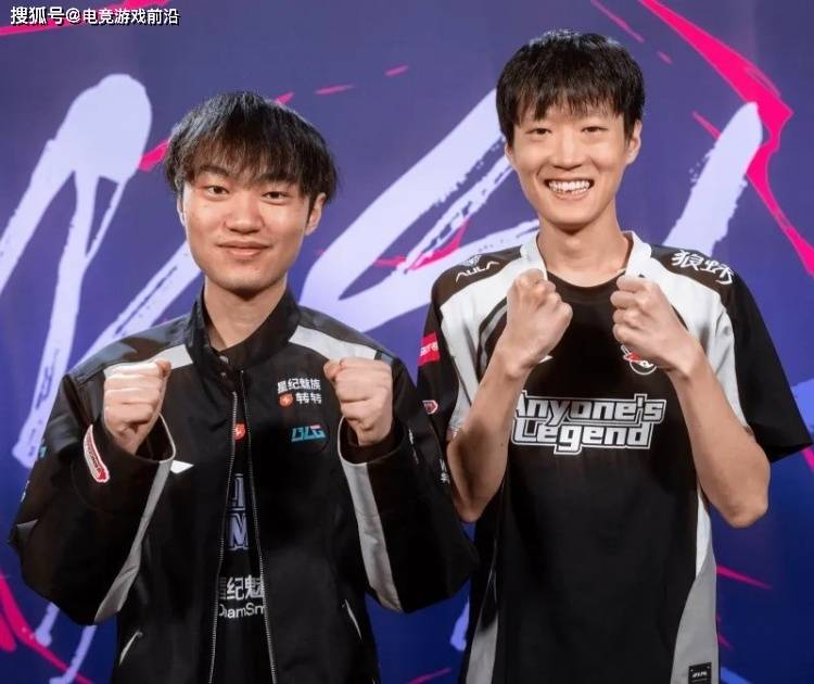 7月11号电竞游戏前沿：AL vs BLG 、最高KDA榜出炉、Ruler中文流采访、Knight和Shanks合照、TEC淘汰、XLG出局 