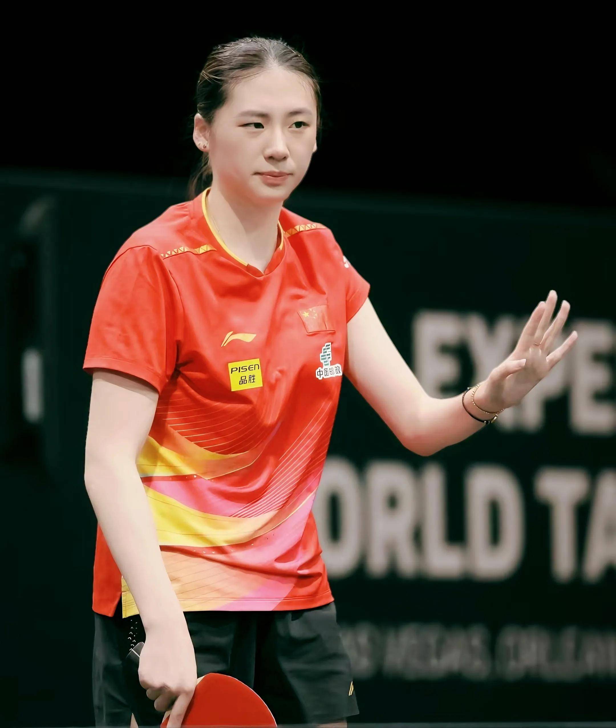 世界第1孙颖莎负20岁小师妹,世界第2王曼昱输30岁前师姐