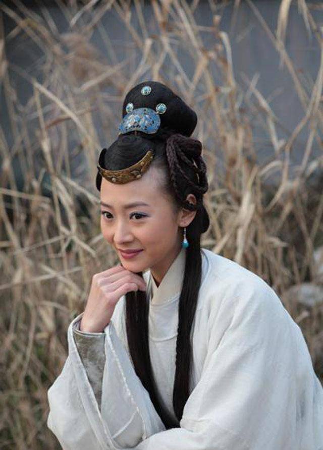 回顾曲栅栅:嫁给"落魄"黄海波,因狂飙走红,养夫8年无怨无悔