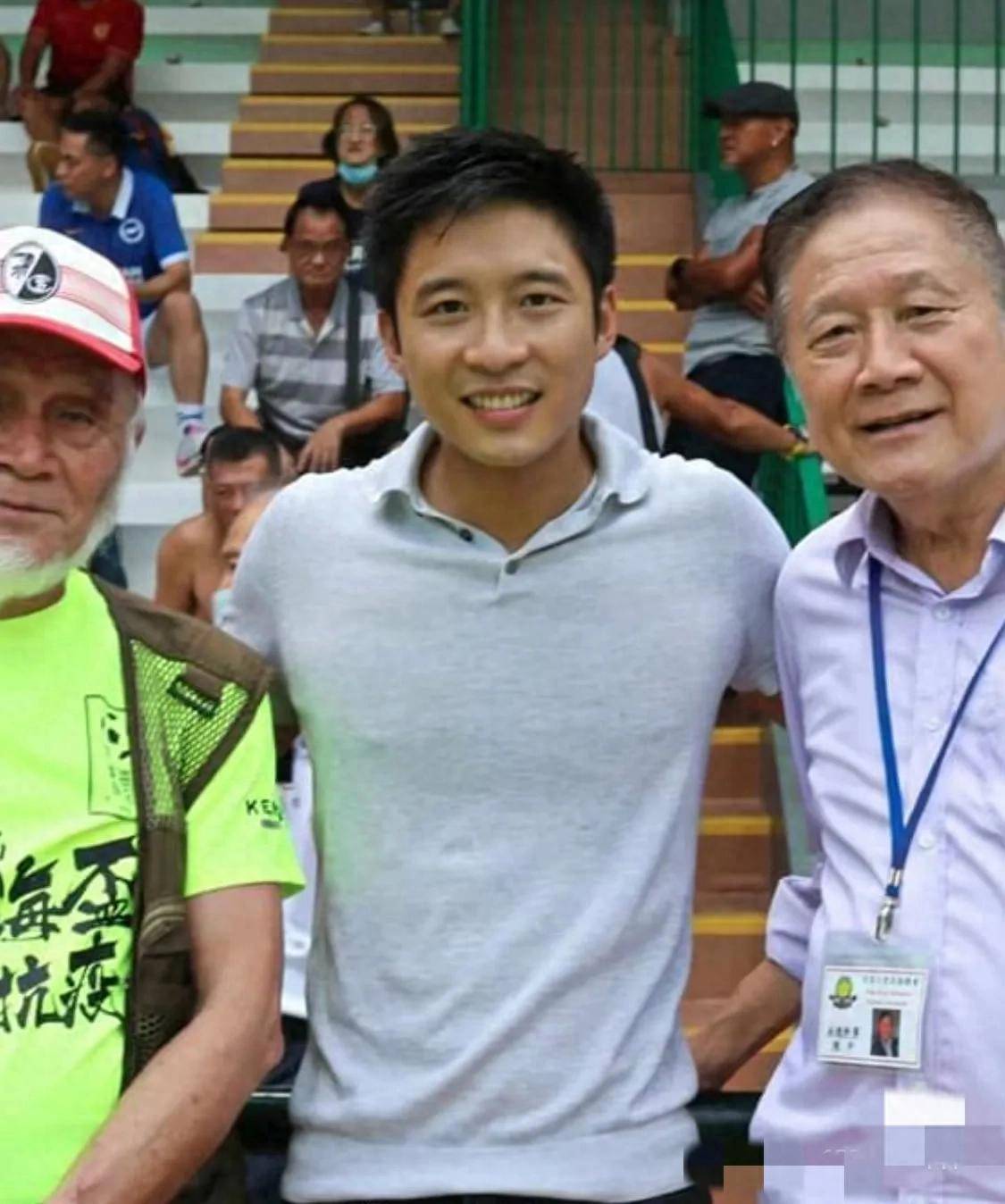 霍启山:看到这些照片,反应不过来我居然40了,任务越来越重