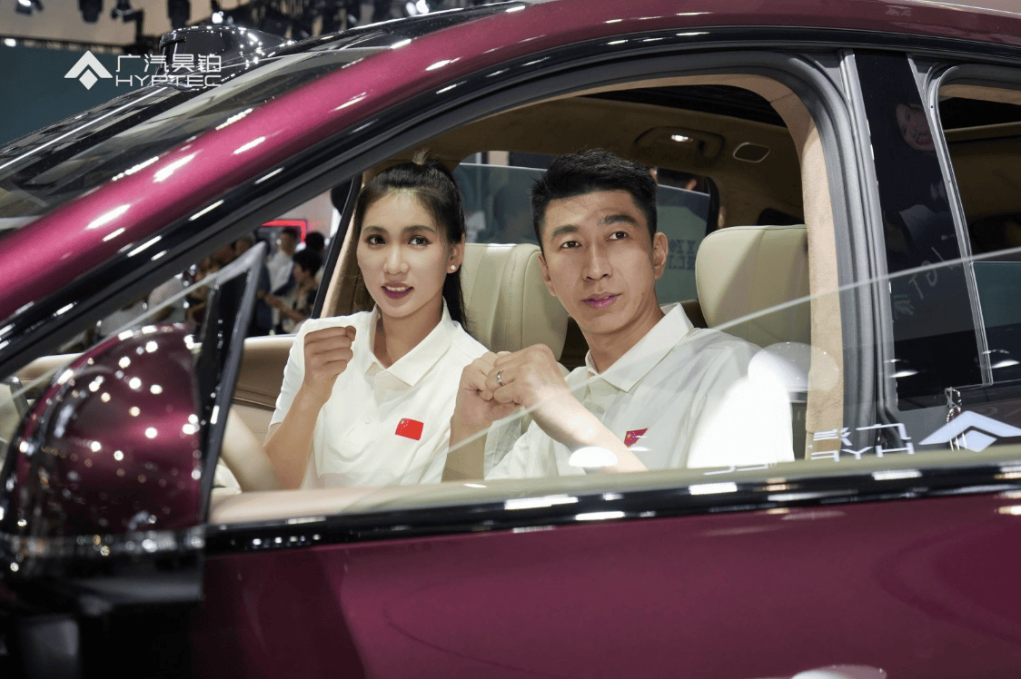 跆拳道冠军夫妇郑姝音,赵帅现场体验分享