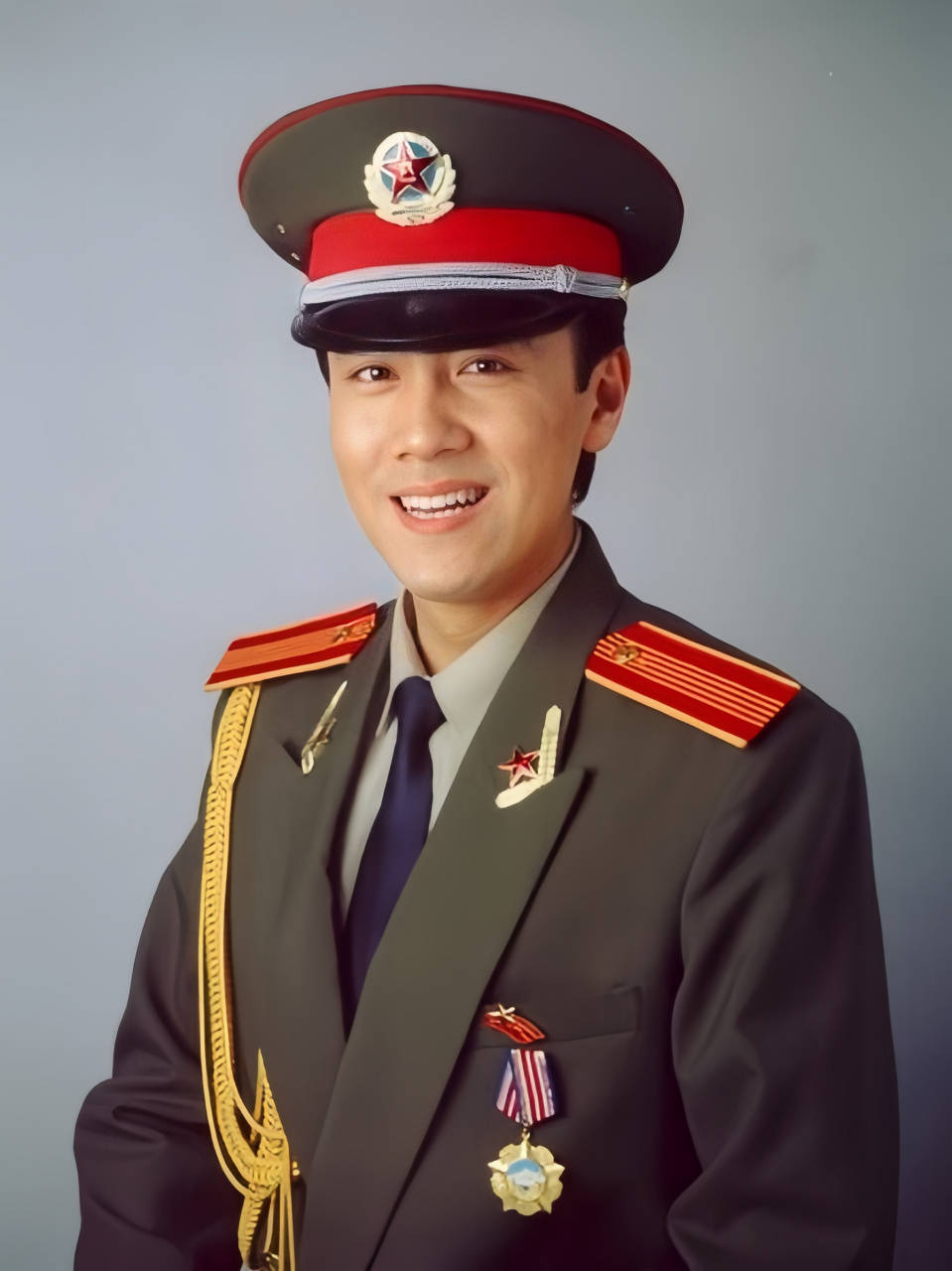 1997年,观众评选"最不受欢迎的十大明星",上榜的个个都是顶流