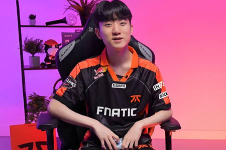 FNC变阵大动作！T1青训王牌Poby取代Humanoid，曾临危受命替Faker