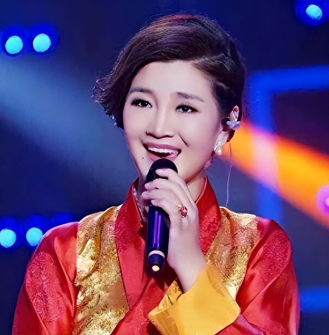 十年前将西海情歌据为己有,与刀郎对簿公堂42次,降央卓玛去哪了