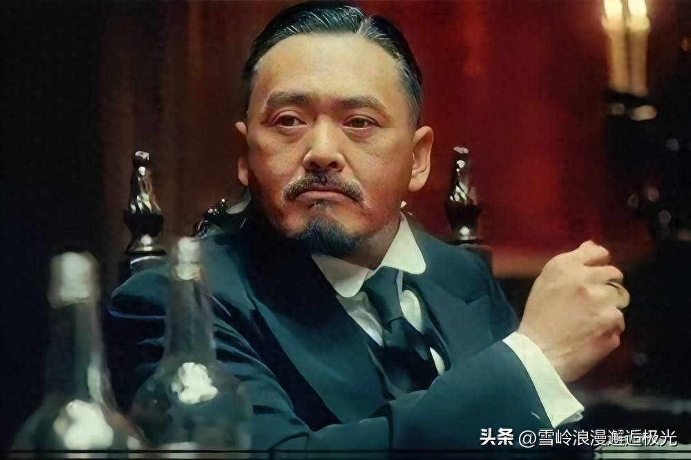 《让子弹飞》中神秘的老三形象