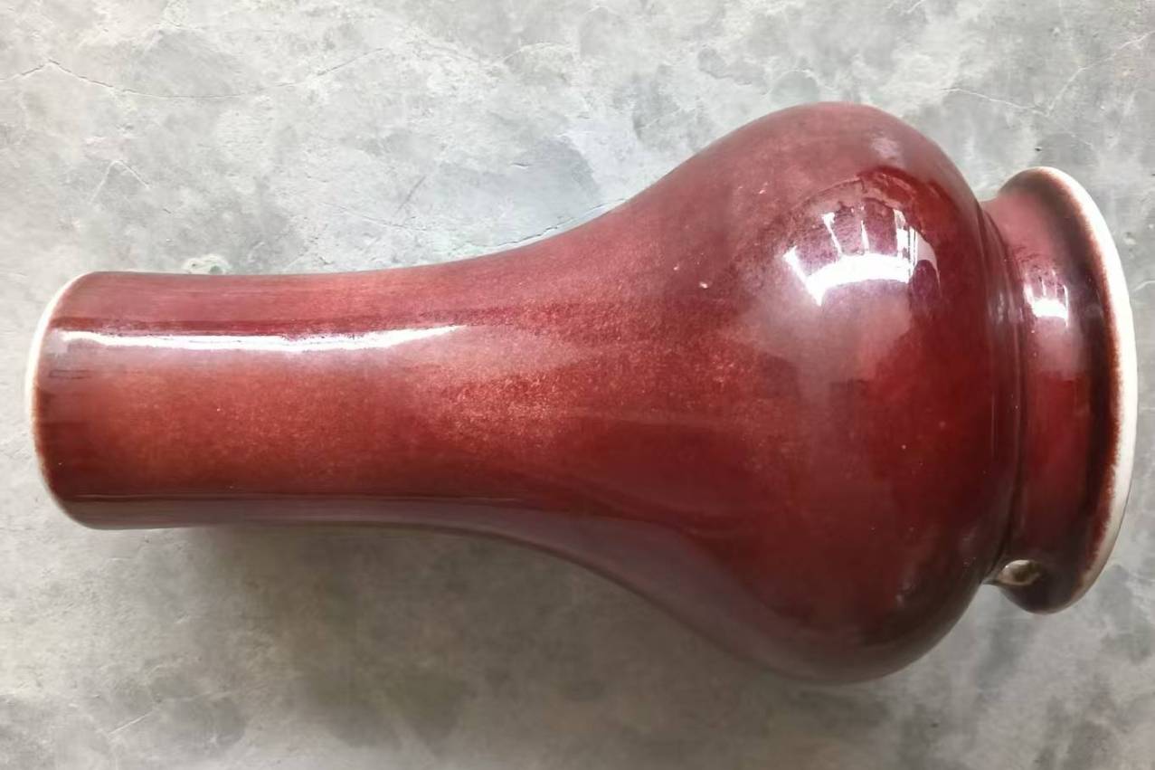 郎窑红釉瓶：红釉瓷中的璀璨明珠_瓷器_釉料_釉色