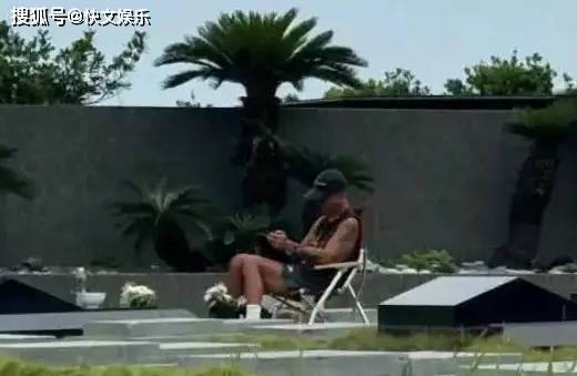 具俊晔每天现身大S墓地，痴情程度叫人震惊 ...