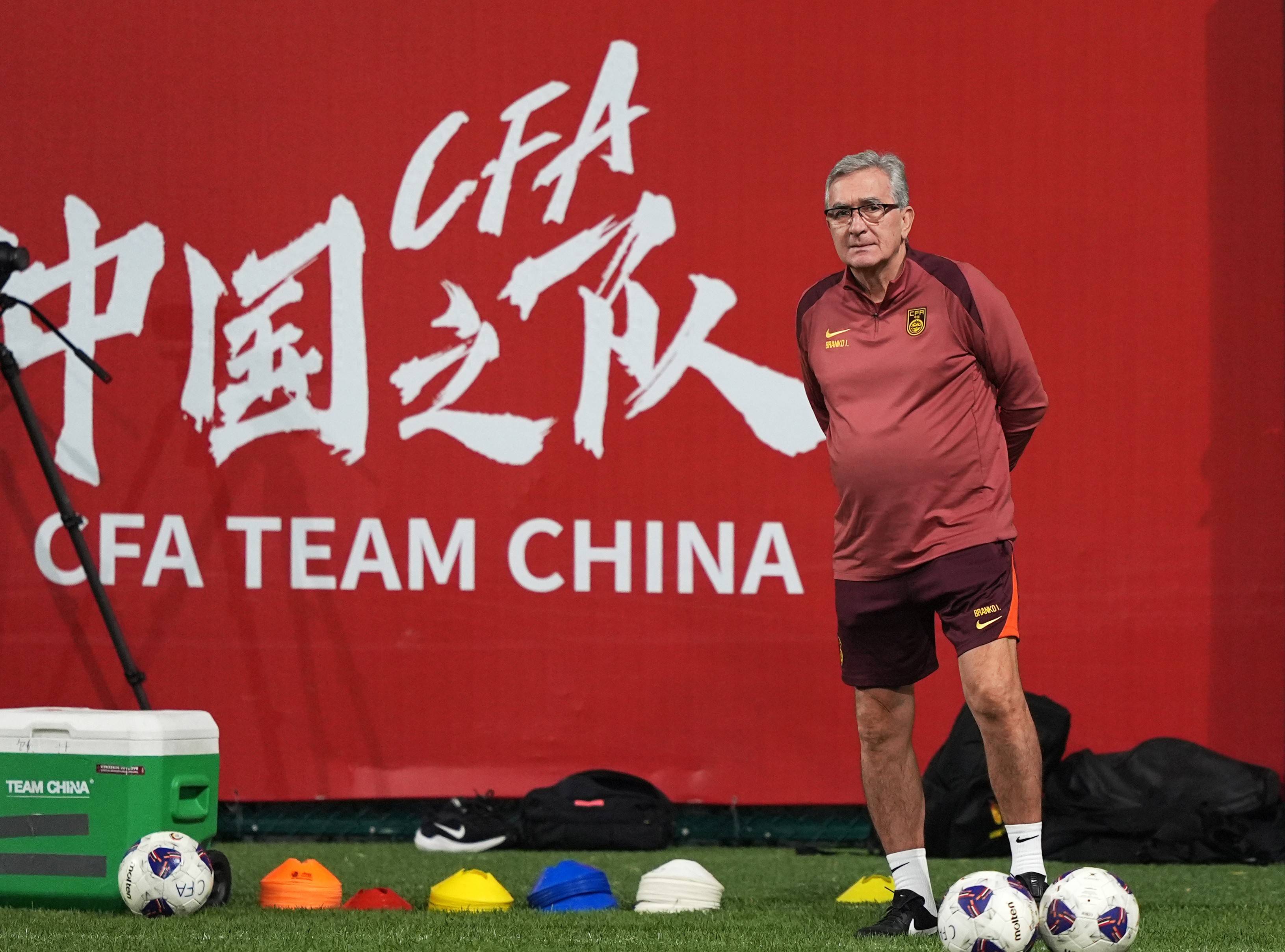 西班牙教头卡萨斯或成国足新帅，足协技术委员会全力支持