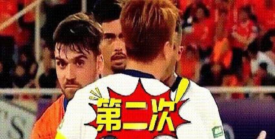 山东泰山3-0大胜梅州客家，裁判判罚引争议，中超判罚标准亟待统一