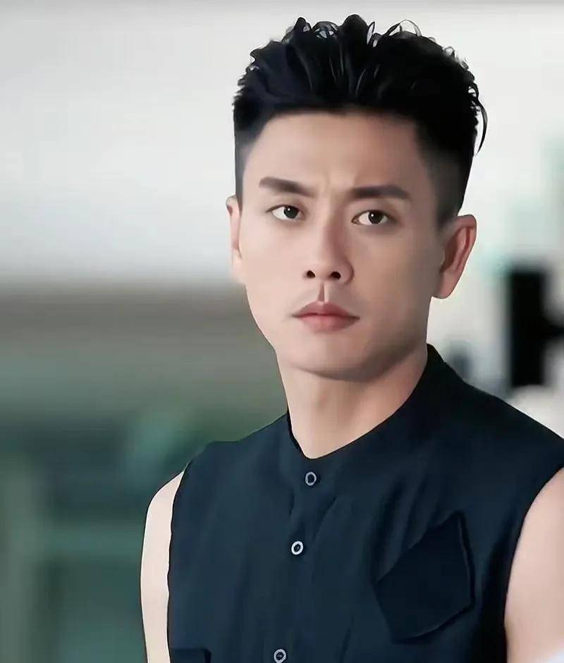 黄宗泽:母亲过度干预感情,44岁仍未婚,是反抗还是无奈?