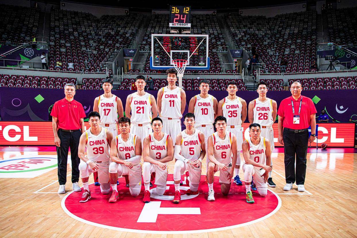 中国男篮8强对手2选1!韩国送卡塔尔2连败,复仇之战提前锁定?