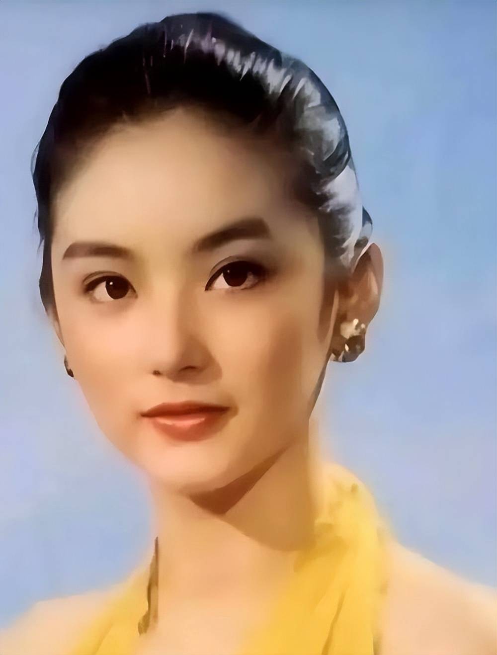 王晶评港圈四大美人:青霞男相,嘉欣没肉,祖贤腿粗,最中意是她