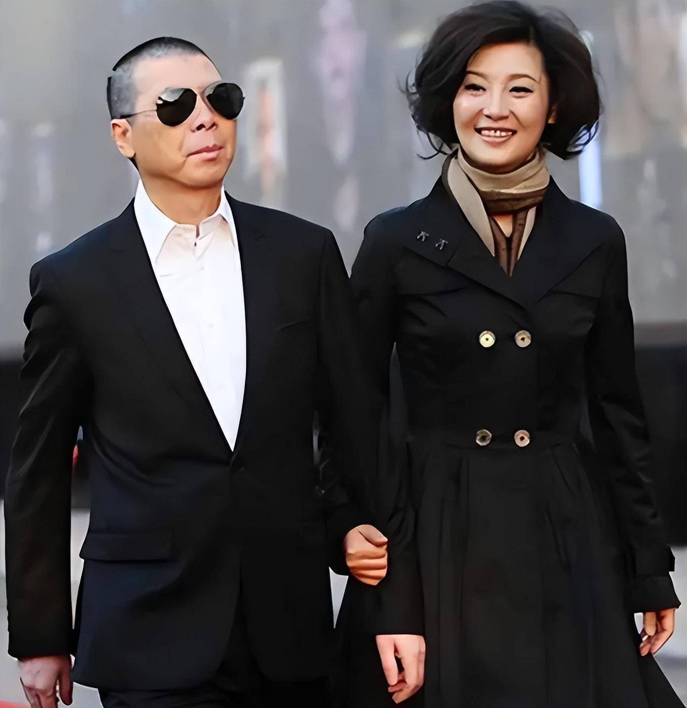 "大胆"的冯小刚:心直口快,因跳舞事件惹非议,和徐帆恩爱24年