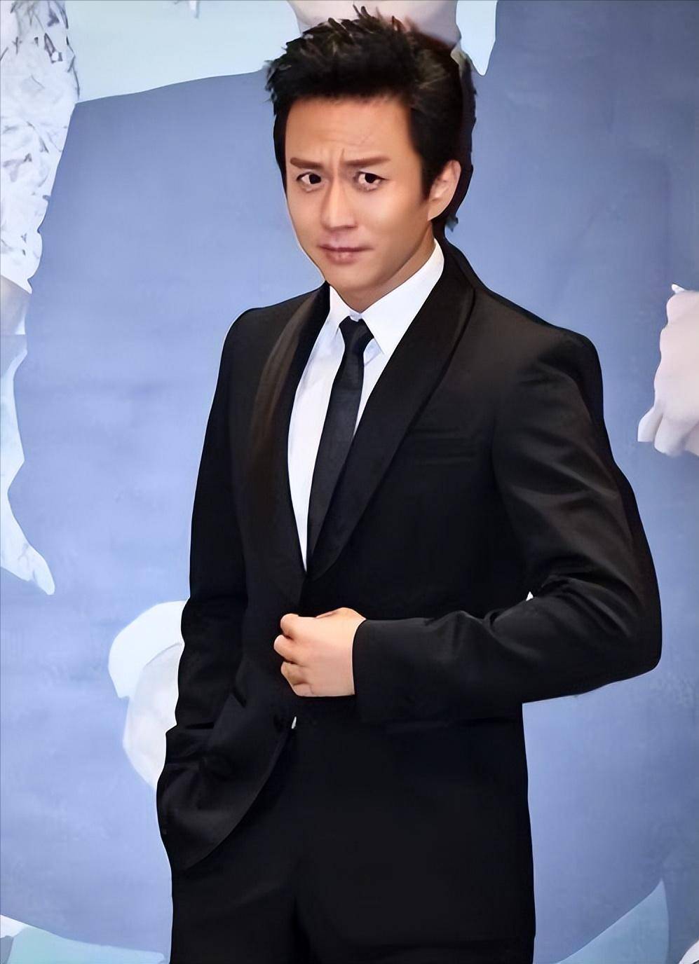 46岁的邓超再破"天花板":这一次,他让整个娱乐圈都"沉默"了