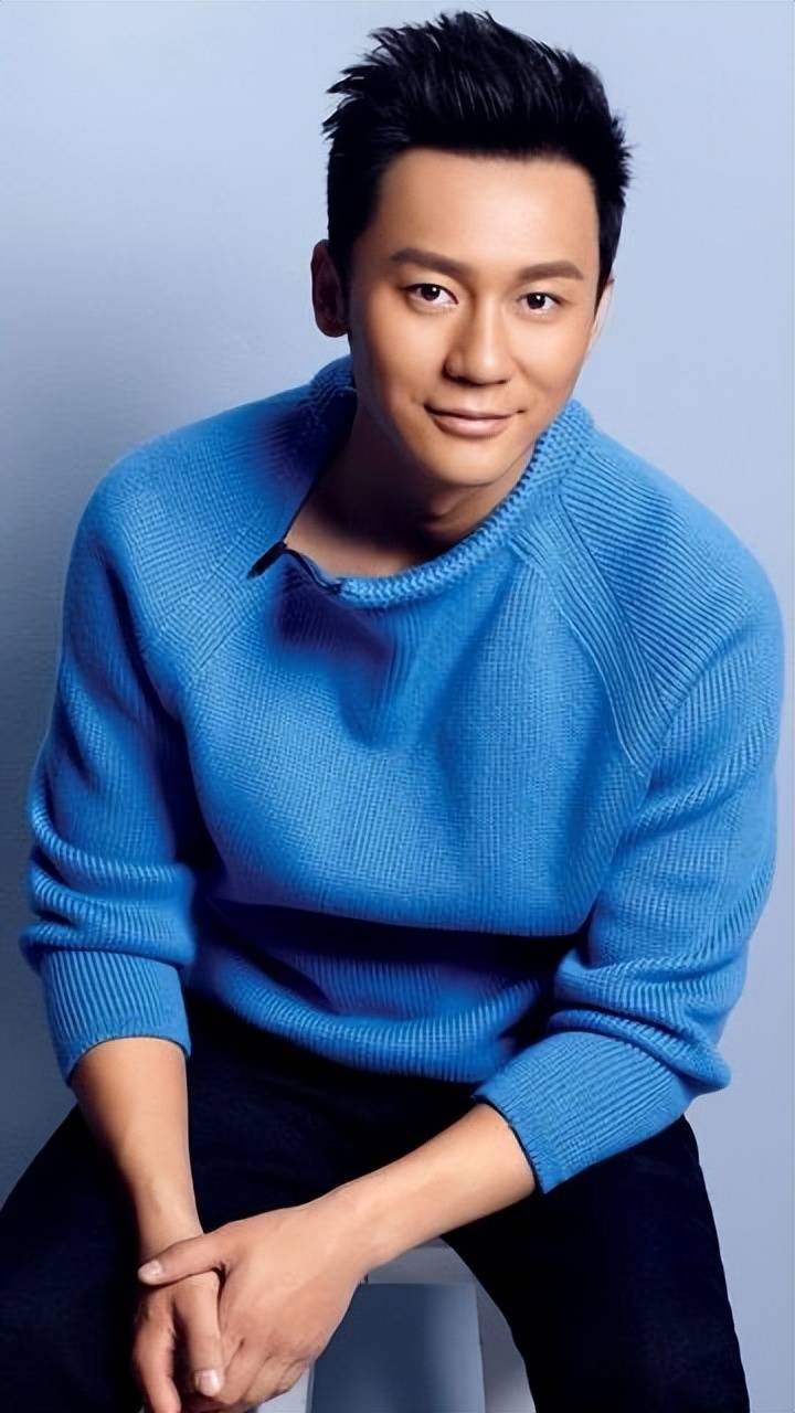 46岁李晨现状:无儿无女,父母离异,现在单身,5任前女友大美女