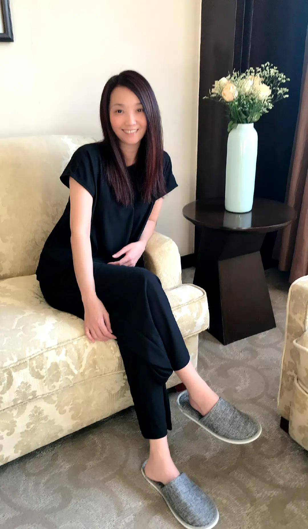 许秋怡:嫁大1岁王书麒,婚后生一子,与丈夫互不干涉