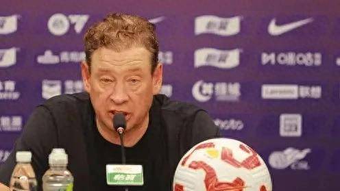 就在今天！8月19号凌晨中国足球传来斯卢茨基朱辰杰贾秀全消息
