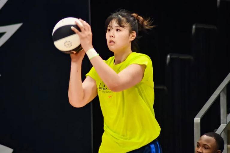 赛季报销！中国女篮中锋大伤，此前刚打出生涯最佳！
