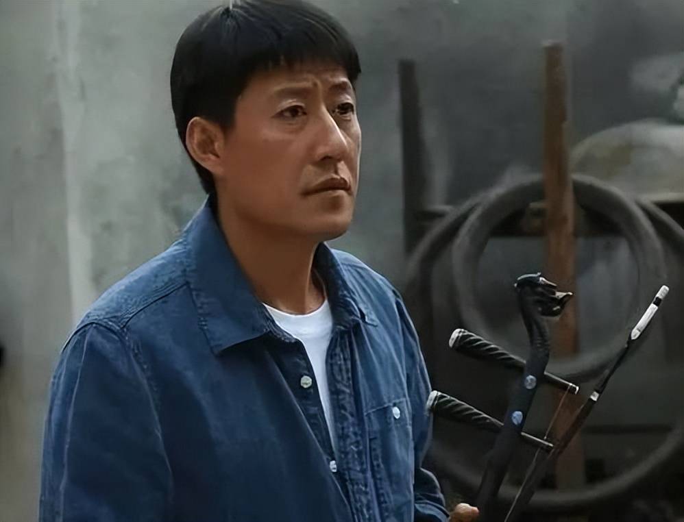 从"家暴男"到"宠妻狂魔",谍战剧一哥于震到底经历了些什么?